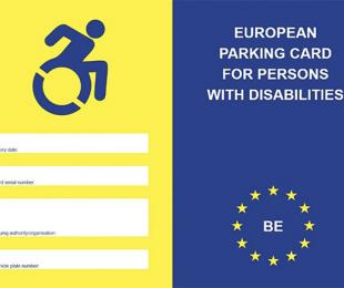 imagen de la tarjeta europea de estacionamiento para personas con discapacidad