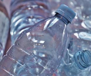 botellas de plástico