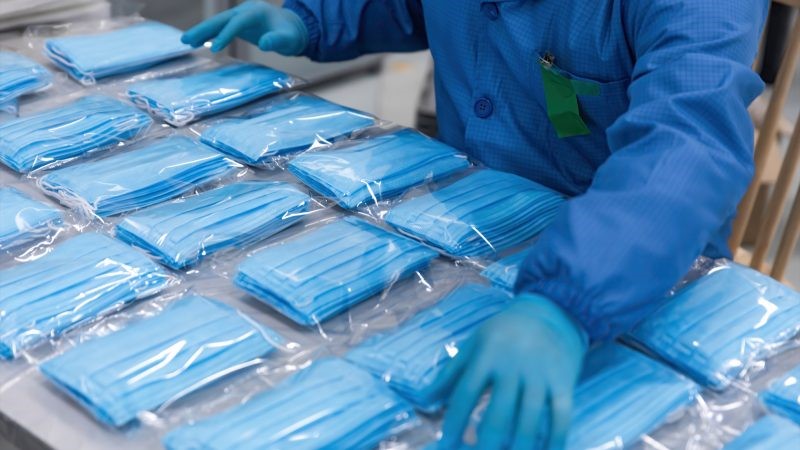 Coronavirus: la Comisión entrega un primer lote de 1,5 millones de mascarillas de los 10 millones adquiridos en apoyo de los trabajadores sanitarios de la UE