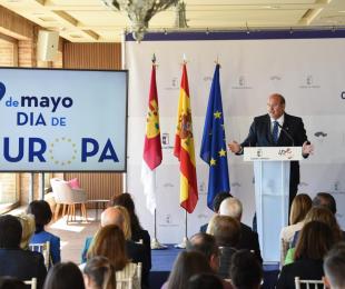 El vicepresidente de Castilla-La Mancha, José Luis Martínez Guijarro, clausura el acto institucional del Gobierno de Castilla-La Mancha para conmemorar el Día de Europa
