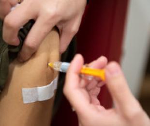 Unión Europea de la Salud: La Comisión firma un contrato de adquisición conjunta de vacunas contra la COVID-19 con HIPRA