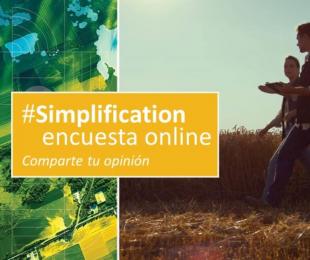 una fotografía satélite de campos de cultivo y otra de dos personas caminando entre trigales con el hastag #simplification encuesta online