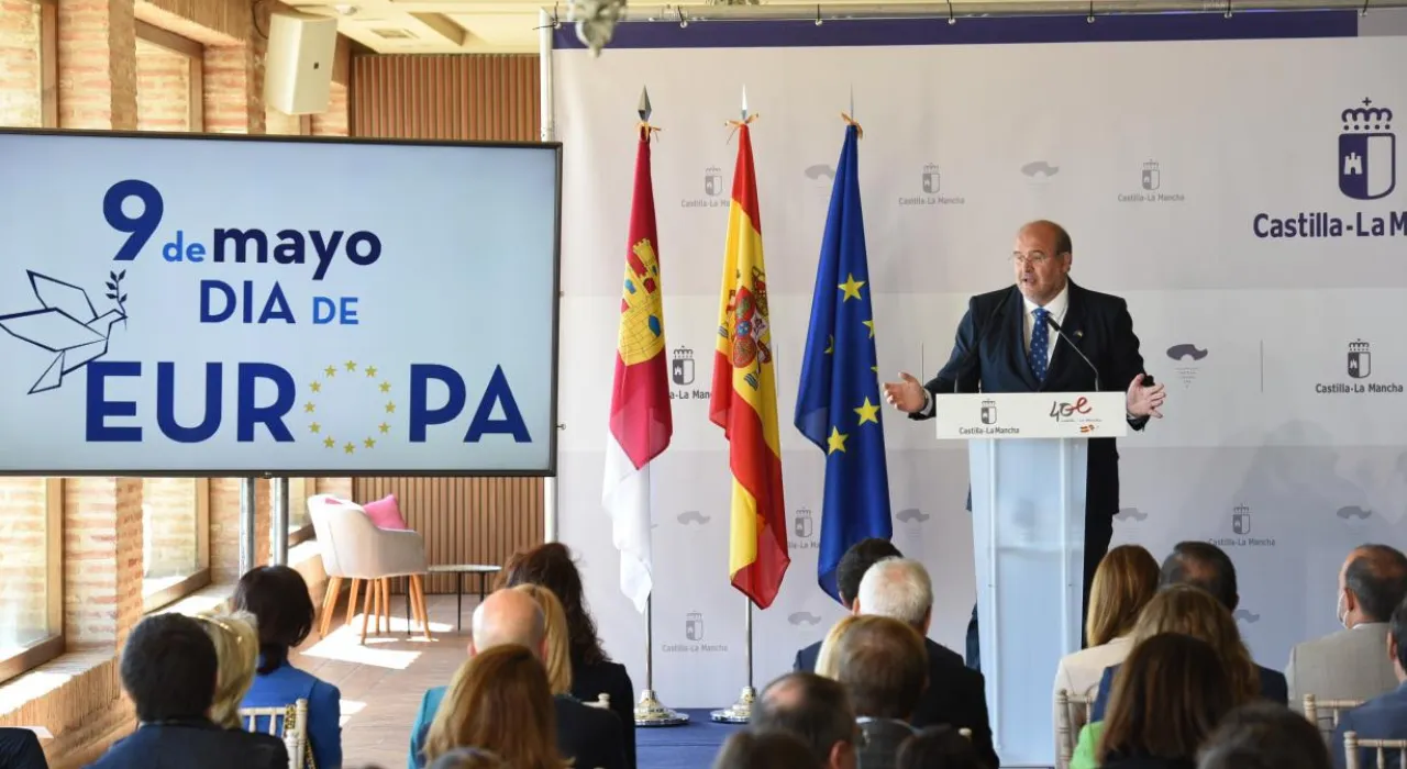 El vicepresidente de Castilla-La Mancha, José Luis Martínez Guijarro, clausura el acto institucional del Gobierno de Castilla-La Mancha para conmemorar el Día de Europa