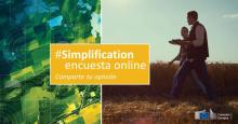 una fotografía satélite de campos de cultivo y otra de dos personas caminando entre trigales con el hastag #simplification encuesta online
